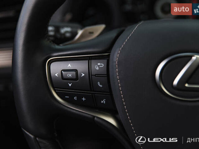 Чорний Лексус ЛС, об'ємом двигуна 3.45 л та пробігом 39 тис. км за 87000 $, фото 27 на Automoto.ua