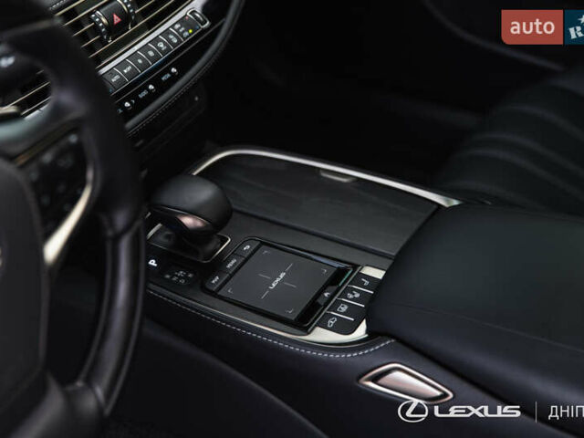 Чорний Лексус ЛС, об'ємом двигуна 3.45 л та пробігом 39 тис. км за 87000 $, фото 23 на Automoto.ua