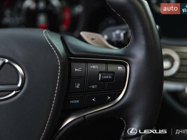 Чорний Лексус ЛС, об'ємом двигуна 3.45 л та пробігом 39 тис. км за 87000 $, фото 28 на Automoto.ua