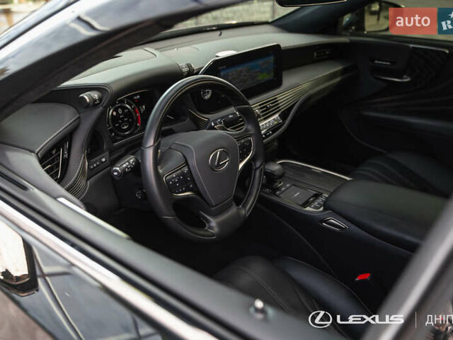 Чорний Лексус ЛС, об'ємом двигуна 3.45 л та пробігом 39 тис. км за 87000 $, фото 34 на Automoto.ua