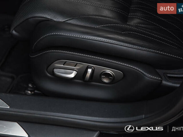 Чорний Лексус ЛС, об'ємом двигуна 3.45 л та пробігом 39 тис. км за 87000 $, фото 24 на Automoto.ua