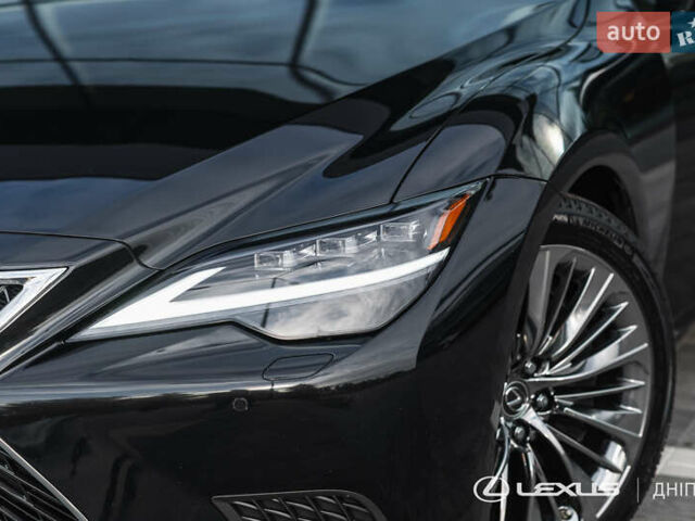 Чорний Лексус ЛС, об'ємом двигуна 3.45 л та пробігом 39 тис. км за 87000 $, фото 1 на Automoto.ua
