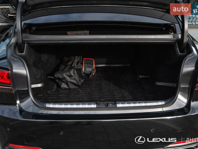Чорний Лексус ЛС, об'ємом двигуна 3.45 л та пробігом 39 тис. км за 87000 $, фото 44 на Automoto.ua