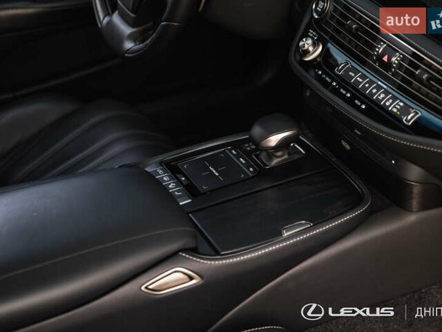 Чорний Лексус ЛС, об'ємом двигуна 3.45 л та пробігом 39 тис. км за 87000 $, фото 21 на Automoto.ua