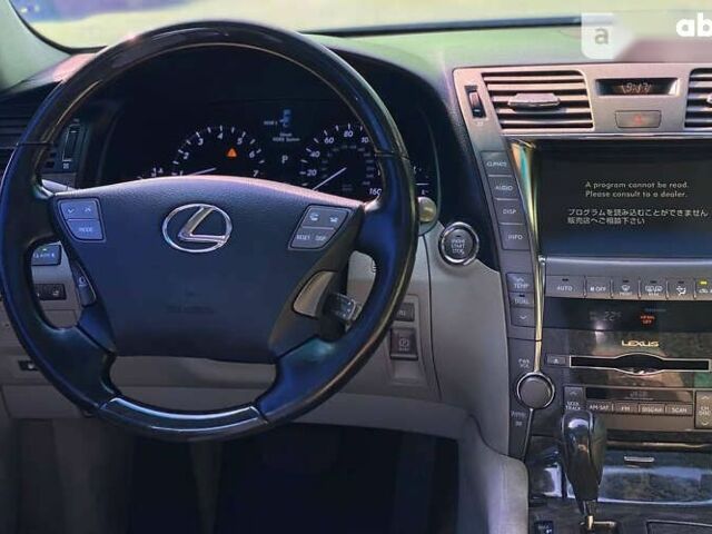 Лексус ЛС, об'ємом двигуна 4.6 л та пробігом 251 тис. км за 10900 $, фото 12 на Automoto.ua