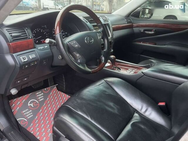 Лексус ЛС, объемом двигателя 4.6 л и пробегом 235 тыс. км за 11999 $, фото 28 на Automoto.ua