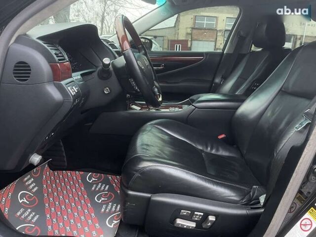 Лексус ЛС, объемом двигателя 4.6 л и пробегом 235 тыс. км за 11999 $, фото 26 на Automoto.ua