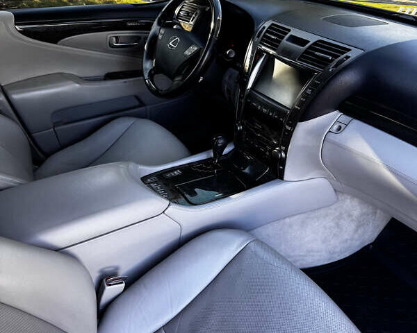Лексус ЛС, объемом двигателя 4.61 л и пробегом 305 тыс. км за 13400 $, фото 7 на Automoto.ua