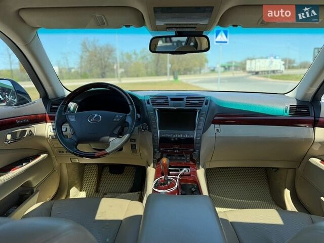 Лексус ЛС, об'ємом двигуна 4.61 л та пробігом 178 тис. км за 8500 $, фото 1 на Automoto.ua