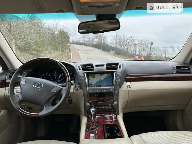 Лексус ЛС, объемом двигателя 4.61 л и пробегом 226 тыс. км за 11500 $, фото 28 на Automoto.ua