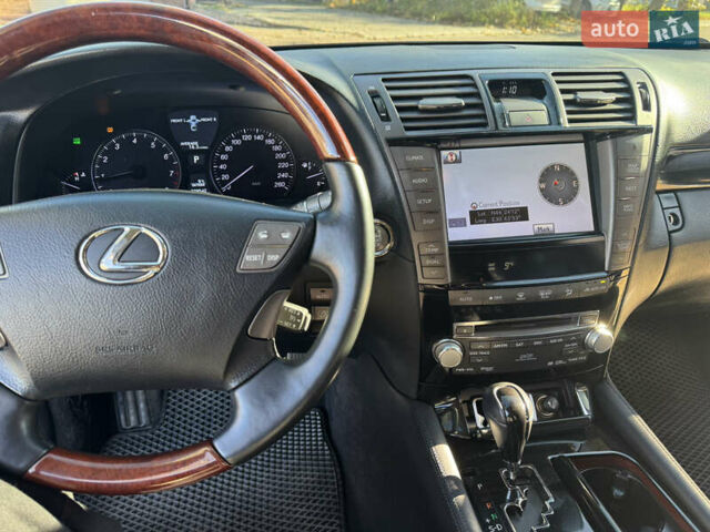 Лексус ЛС, объемом двигателя 4.6 л и пробегом 279 тыс. км за 13700 $, фото 16 на Automoto.ua