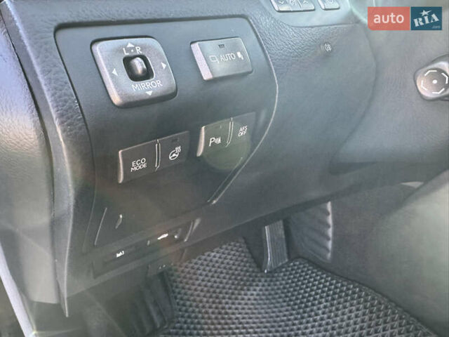 Лексус ЛС, объемом двигателя 4.6 л и пробегом 279 тыс. км за 13700 $, фото 13 на Automoto.ua