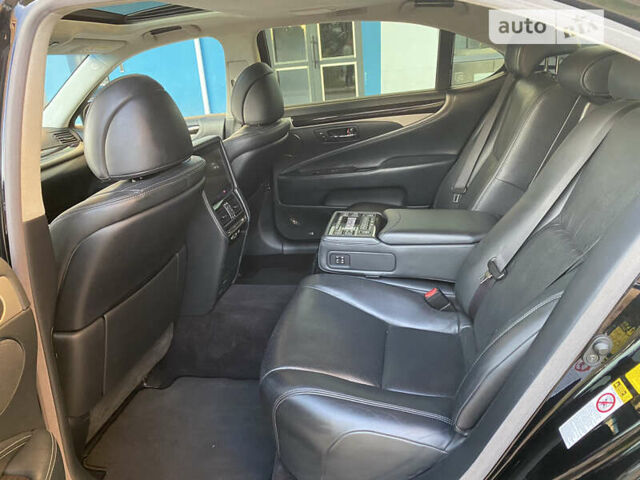 Лексус ЛС, объемом двигателя 5 л и пробегом 167 тыс. км за 37777 $, фото 24 на Automoto.ua