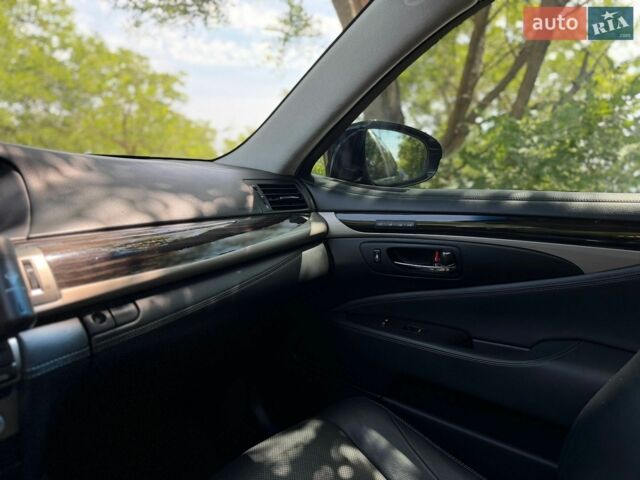 Лексус ЛС, объемом двигателя 4.6 л и пробегом 175 тыс. км за 21900 $, фото 10 на Automoto.ua