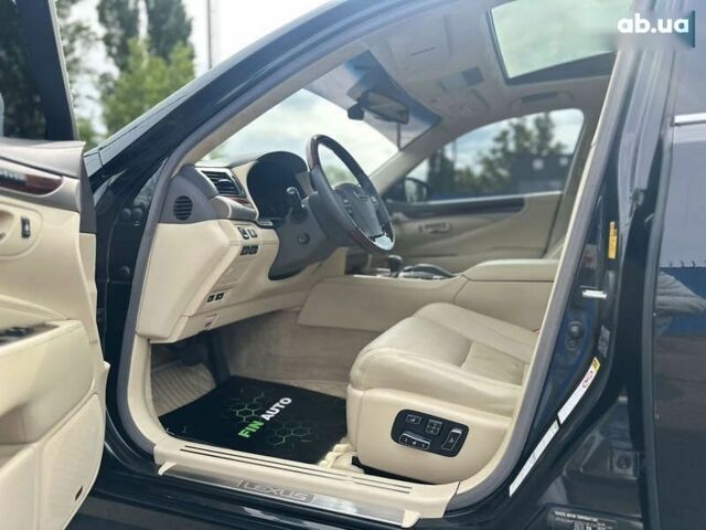 Лексус ЛС, объемом двигателя 0 л и пробегом 214 тыс. км за 29950 $, фото 19 на Automoto.ua
