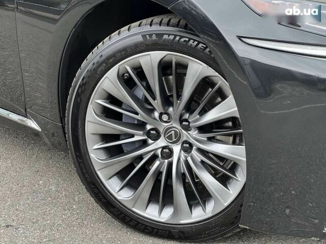 Лексус ЛС, объемом двигателя 3.4 л и пробегом 117 тыс. км за 43000 $, фото 4 на Automoto.ua