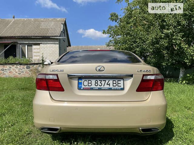 Желтый Лексус ЛС, объемом двигателя 4.61 л и пробегом 200 тыс. км за 18500 $, фото 2 на Automoto.ua