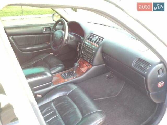 Сірий Лексус ЛС, об'ємом двигуна 4 л та пробігом 317 тис. км за 5200 $, фото 2 на Automoto.ua