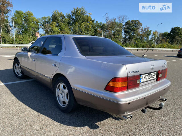 Сірий Лексус ЛС, об'ємом двигуна 4 л та пробігом 300 тис. км за 6999 $, фото 6 на Automoto.ua