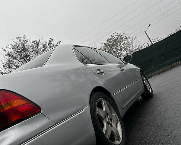 Серый Лексус ЛС, объемом двигателя 4.29 л и пробегом 370 тыс. км за 5555 $, фото 7 на Automoto.ua