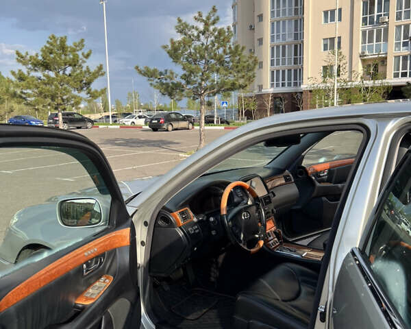 Сірий Лексус ЛС, об'ємом двигуна 4.29 л та пробігом 480 тис. км за 8300 $, фото 3 на Automoto.ua