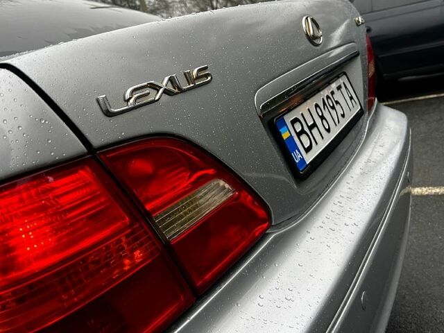 Серый Лексус ЛС, объемом двигателя 4.3 л и пробегом 300 тыс. км за 5555 $, фото 8 на Automoto.ua