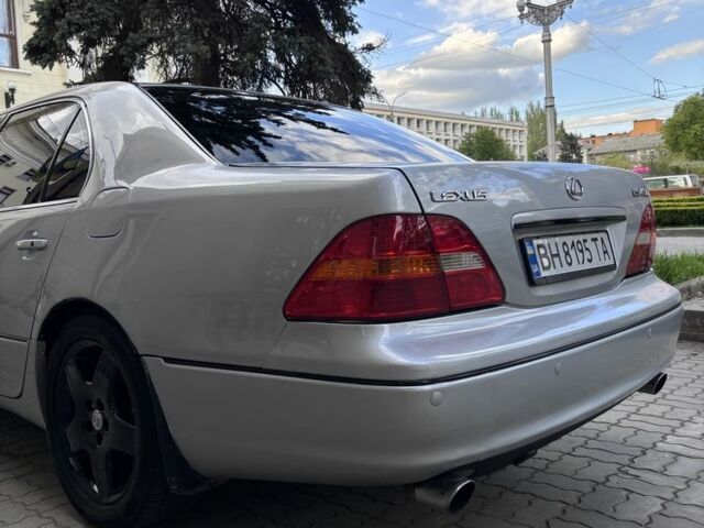 Серый Лексус ЛС, объемом двигателя 4.3 л и пробегом 333 тыс. км за 6300 $, фото 16 на Automoto.ua