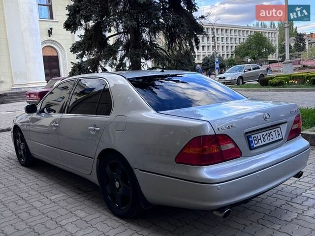 Серый Лексус ЛС, объемом двигателя 4.29 л и пробегом 333 тыс. км за 6300 $, фото 10 на Automoto.ua