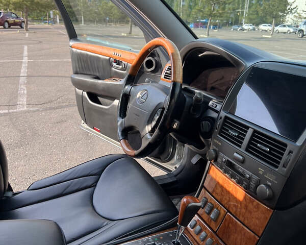 Сірий Лексус ЛС, об'ємом двигуна 4.29 л та пробігом 480 тис. км за 8300 $, фото 1 на Automoto.ua