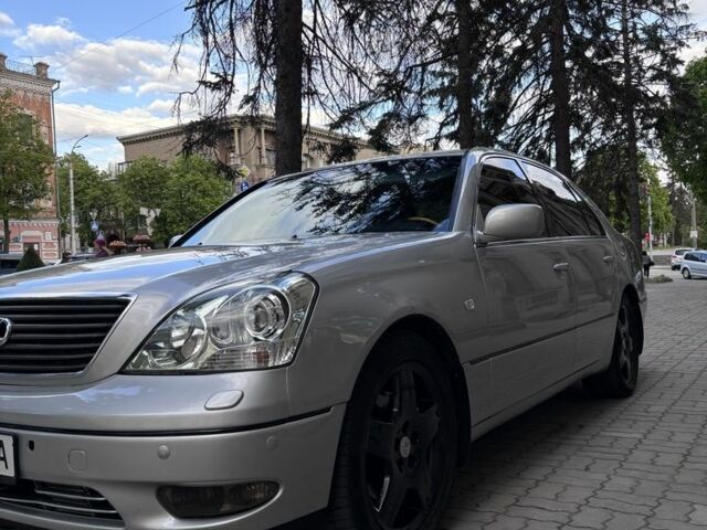 Серый Лексус ЛС, объемом двигателя 4.3 л и пробегом 333 тыс. км за 6300 $, фото 6 на Automoto.ua
