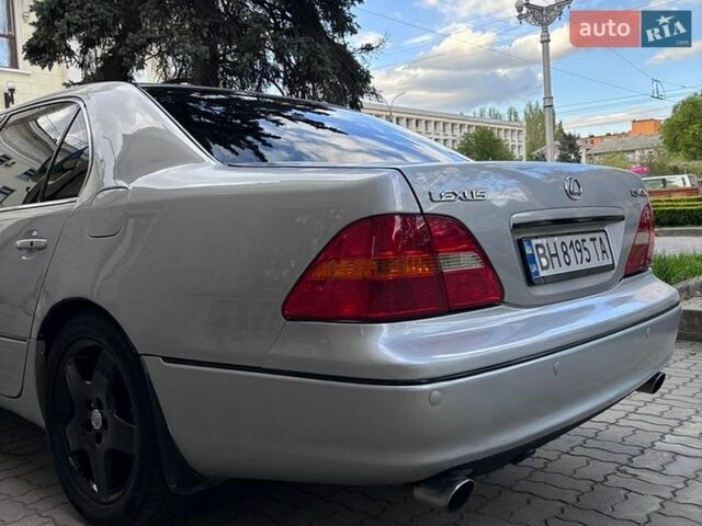 Серый Лексус ЛС, объемом двигателя 4.29 л и пробегом 333 тыс. км за 6300 $, фото 13 на Automoto.ua