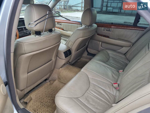 Серый Лексус ЛС, объемом двигателя 4.29 л и пробегом 259 тыс. км за 6700 $, фото 11 на Automoto.ua