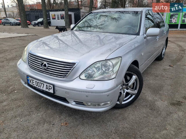 Серый Лексус ЛС, объемом двигателя 4.29 л и пробегом 259 тыс. км за 6700 $, фото 8 на Automoto.ua