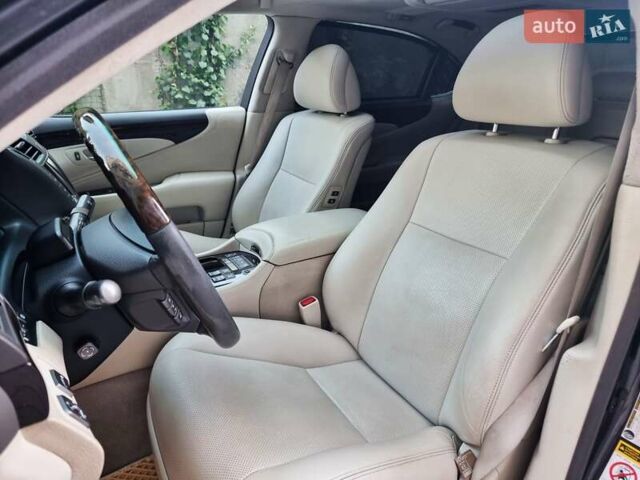 Серый Лексус ЛС, объемом двигателя 4.97 л и пробегом 237 тыс. км за 16999 $, фото 27 на Automoto.ua