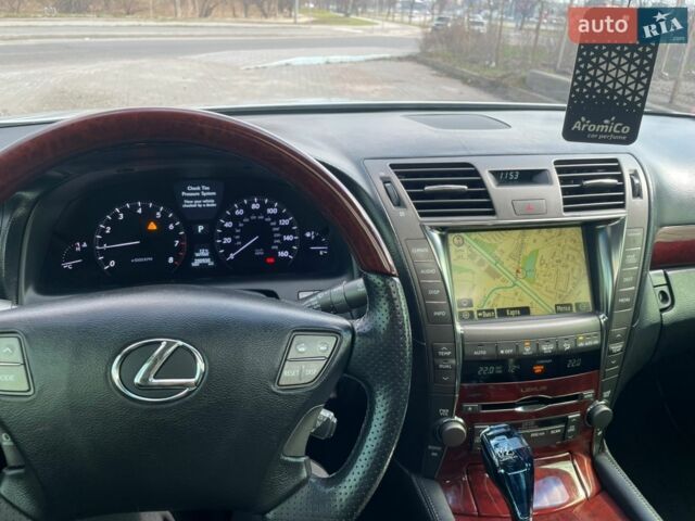 Сірий Лексус ЛС, об'ємом двигуна 4.61 л та пробігом 200 тис. км за 8500 $, фото 25 на Automoto.ua