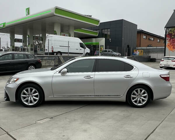 Сірий Лексус ЛС, об'ємом двигуна 4.6 л та пробігом 229 тис. км за 12700 $, фото 10 на Automoto.ua