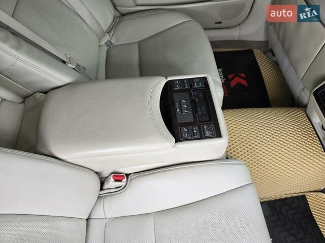 Сірий Лексус ЛС, об'ємом двигуна 5 л та пробігом 237 тис. км за 15499 $, фото 71 на Automoto.ua