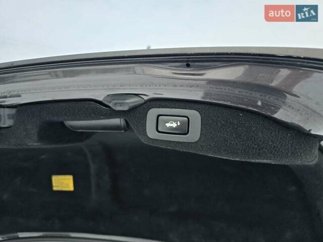 Сірий Лексус ЛС, об'ємом двигуна 5 л та пробігом 237 тис. км за 15499 $, фото 99 на Automoto.ua