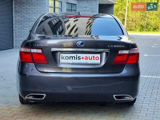 Серый Лексус ЛС, объемом двигателя 4.97 л и пробегом 237 тыс. км за 16999 $, фото 5 на Automoto.ua