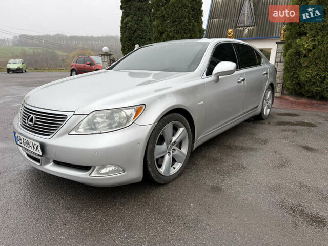 Серый Лексус ЛС, объемом двигателя 4.61 л и пробегом 216 тыс. км за 12800 $, фото 2 на Automoto.ua