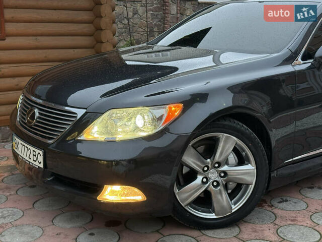 Сірий Лексус ЛС, об'ємом двигуна 4.6 л та пробігом 116 тис. км за 14999 $, фото 8 на Automoto.ua