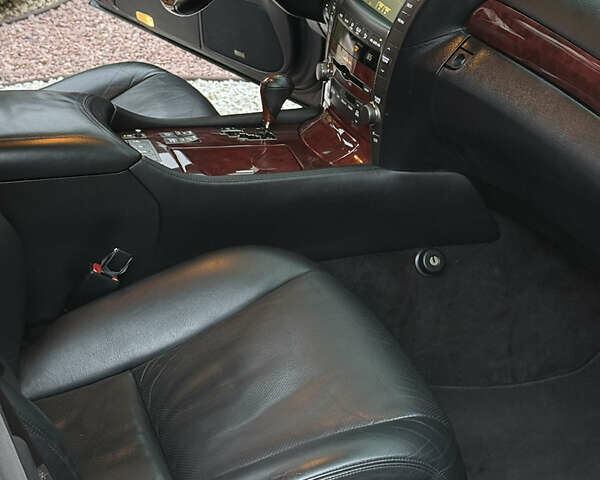 Сірий Лексус ЛС, об'ємом двигуна 4.6 л та пробігом 116 тис. км за 14999 $, фото 32 на Automoto.ua