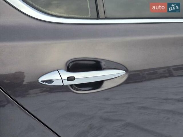 Серый Лексус ЛС, объемом двигателя 5 л и пробегом 237 тыс. км за 15499 $, фото 17 на Automoto.ua