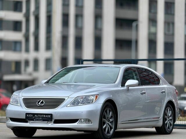 Сірий Лексус ЛС, об'ємом двигуна 4.6 л та пробігом 275 тис. км за 11500 $, фото 5 на Automoto.ua