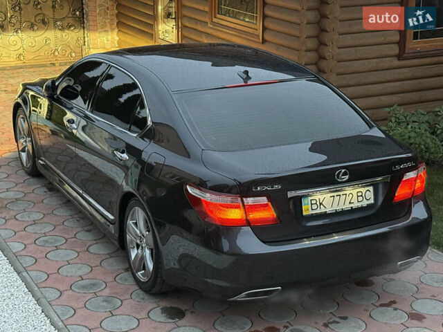 Сірий Лексус ЛС, об'ємом двигуна 4.6 л та пробігом 116 тис. км за 14999 $, фото 19 на Automoto.ua