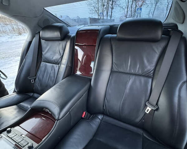 Серый Лексус ЛС, объемом двигателя 4.61 л и пробегом 264 тыс. км за 9000 $, фото 21 на Automoto.ua