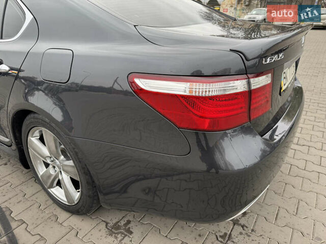 Серый Лексус ЛС, объемом двигателя 4.6 л и пробегом 116 тыс. км за 11700 $, фото 19 на Automoto.ua