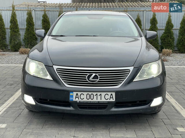 Серый Лексус ЛС, объемом двигателя 4.6 л и пробегом 195 тыс. км за 9950 $, фото 4 на Automoto.ua