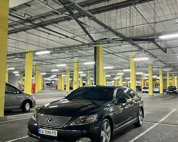 Сірий Лексус ЛС, об'ємом двигуна 4.6 л та пробігом 183 тис. км за 10999 $, фото 4 на Automoto.ua