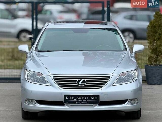 Серый Лексус ЛС, объемом двигателя 4.61 л и пробегом 275 тыс. км за 11500 $, фото 4 на Automoto.ua